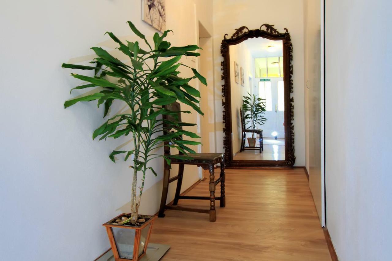Bivium Apartman Otocsán Kültér fotó